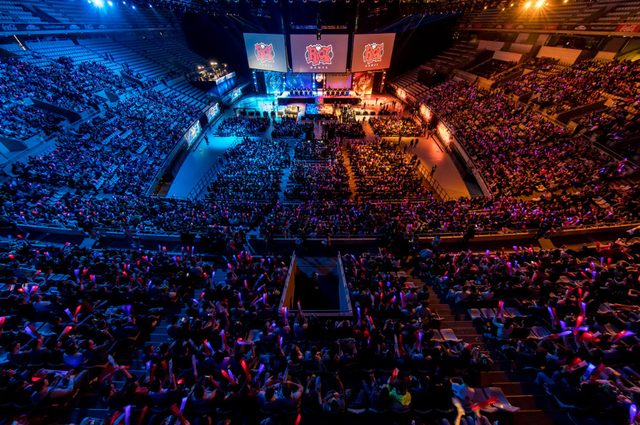 还频频送出 还频频送出