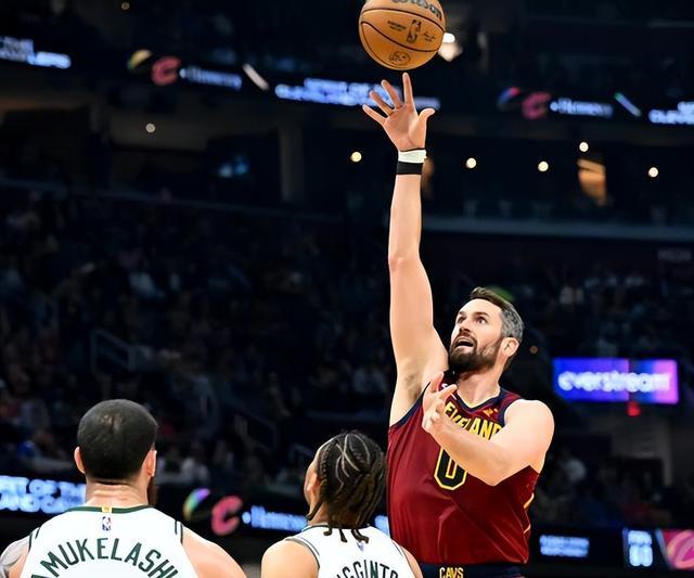 财政支出与 财政支出与