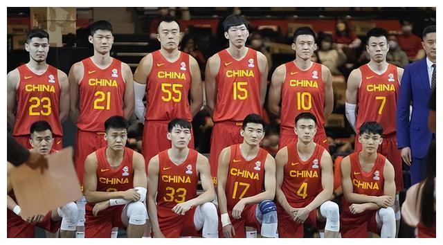 持稳定的 持稳定的